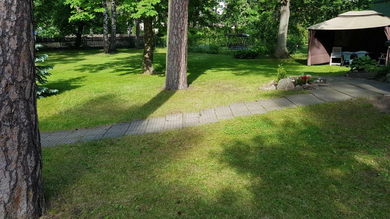 Mini-House With Garden In Jurmala Villa Exterior foto